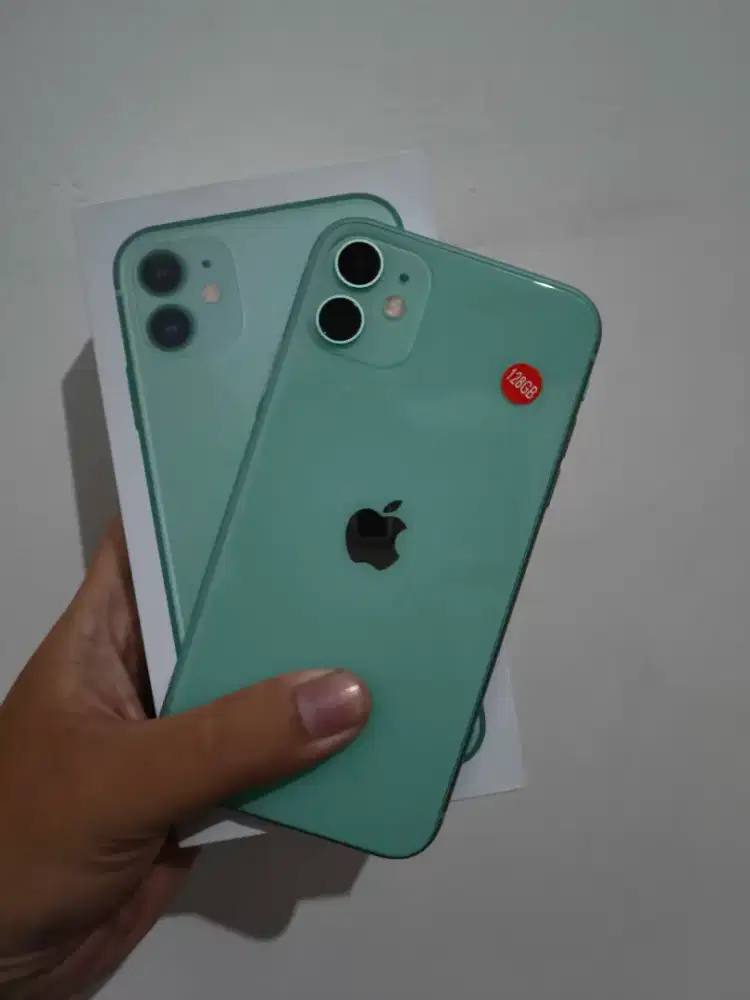 Iphone 11 green