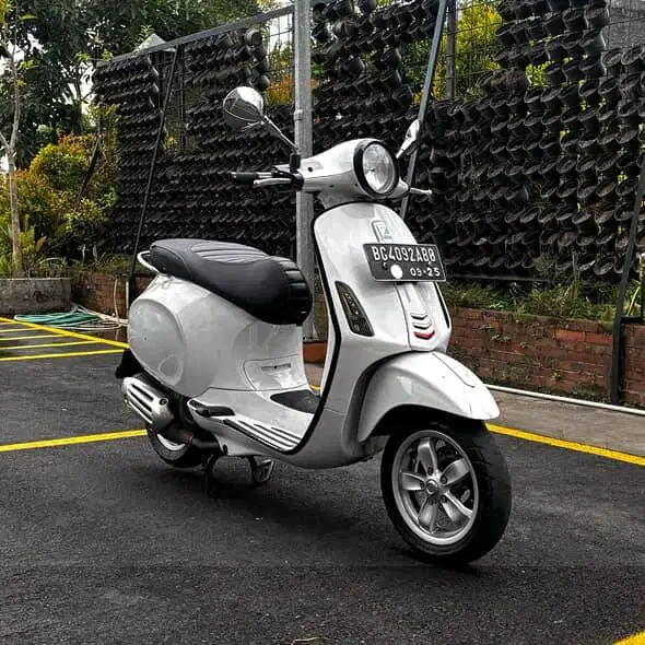 Vespa primavera i-get
