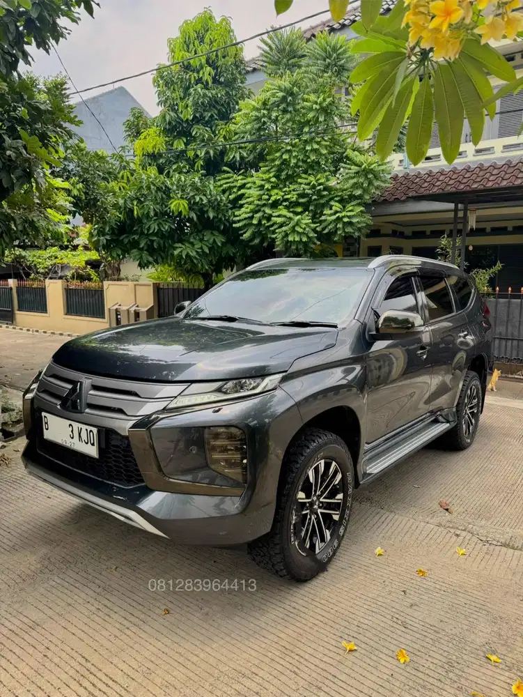2022 Pajero Sport Dakar low KM