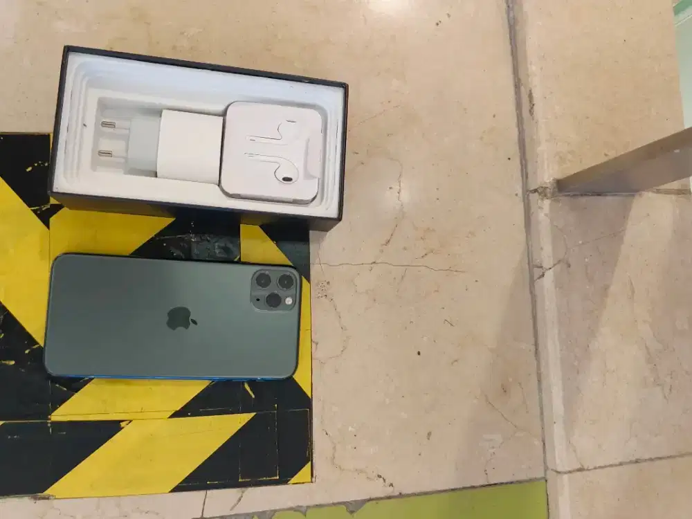 Iphone 11 pro max 256gb purple green