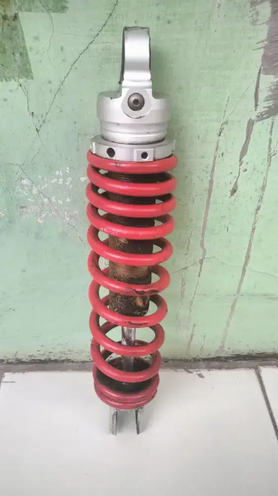 Shockbreaker belakang yamaha