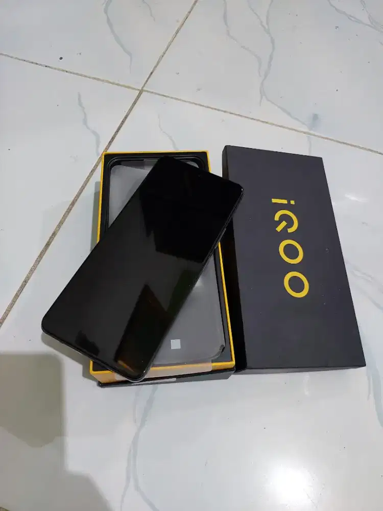 IQOO Z7X 5G ram 8 256GB black