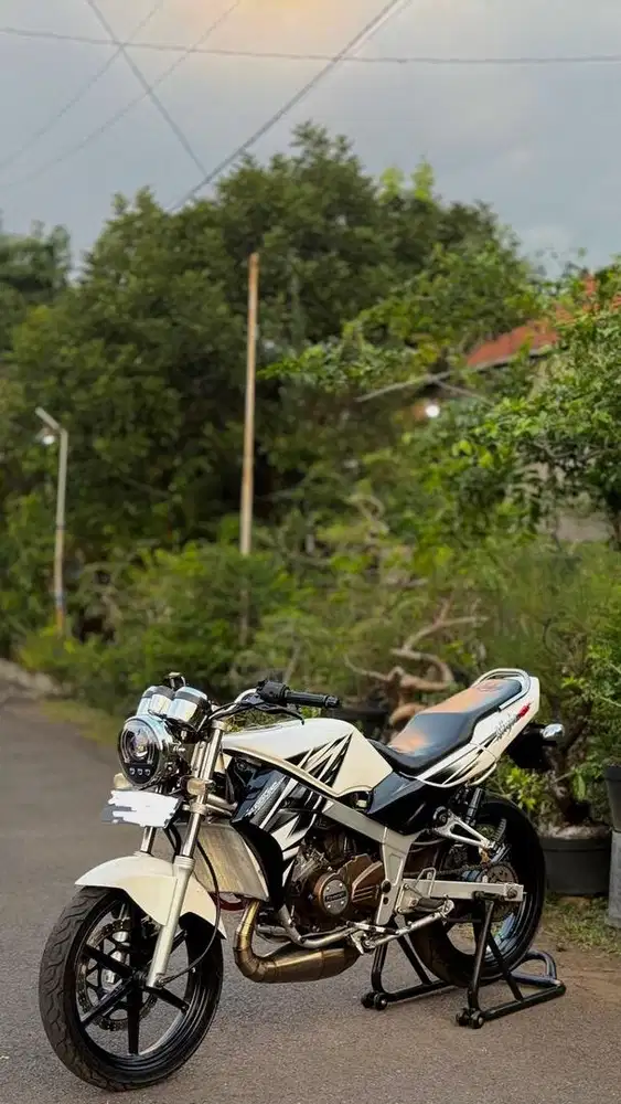 Ninja R 2011 Putih