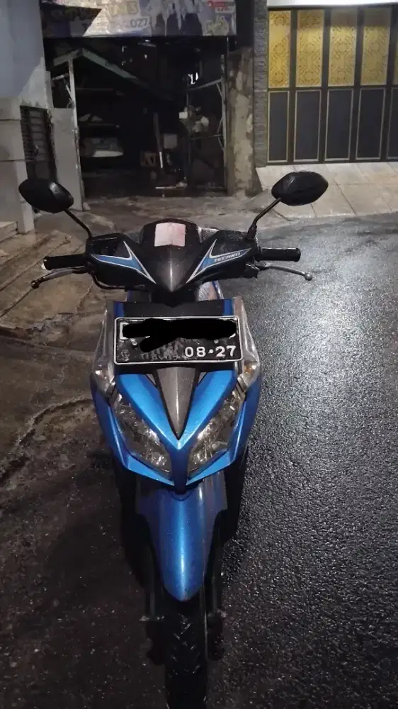 DIJUAL !!! HONDA VARIO TECHNO 2011 BUKAN MIO BEAT VESPA NMAX