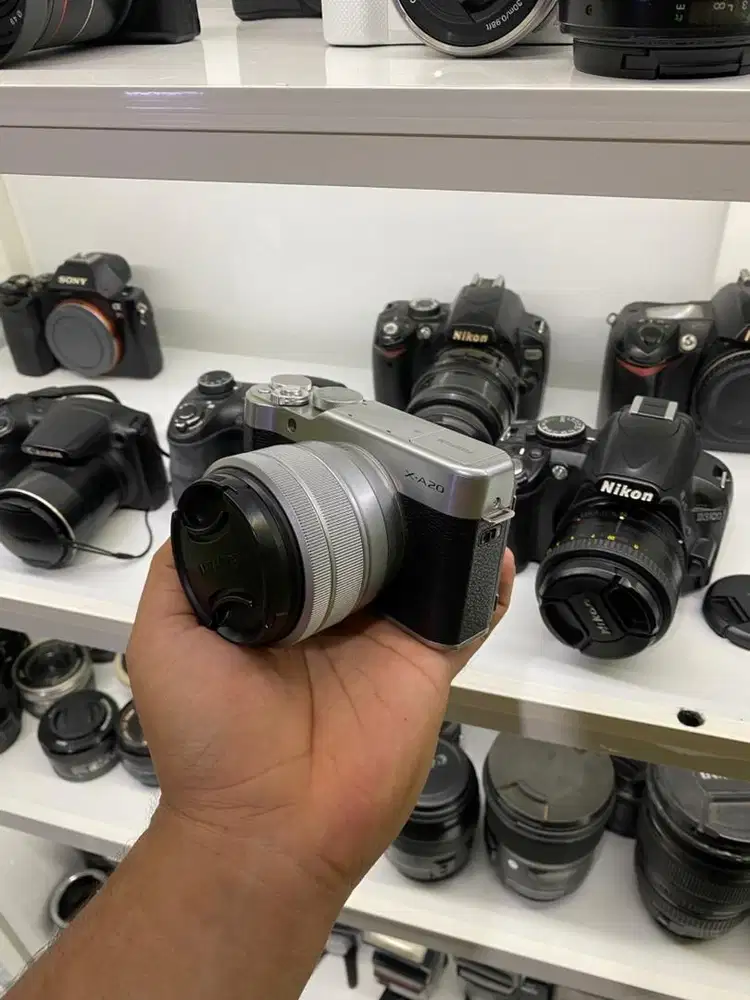 Kamera fujifilm XA20 fullset box lensa kit normal