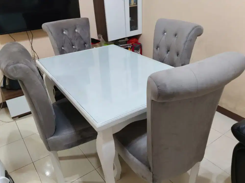 Jual 1 set meja makan