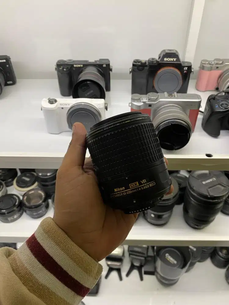Lensa tele nikon 55-200 vr2 normal siap pakai