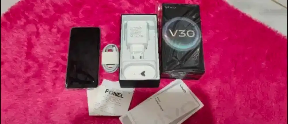 VIVO V30 BLACK 8-256