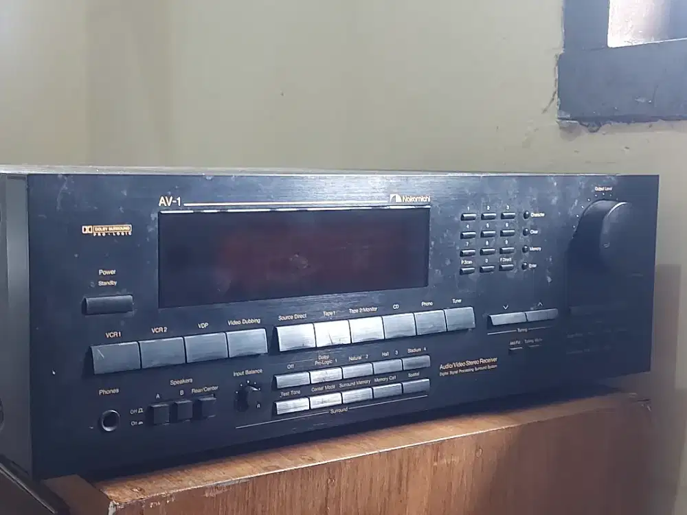 Nakamichi AV-1 amplifier