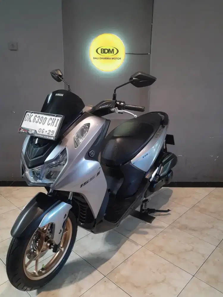 DP 2,8 JT / BUNGA MENURUN 2% / YAMAHA LEXI 155 S TAHUN 2024