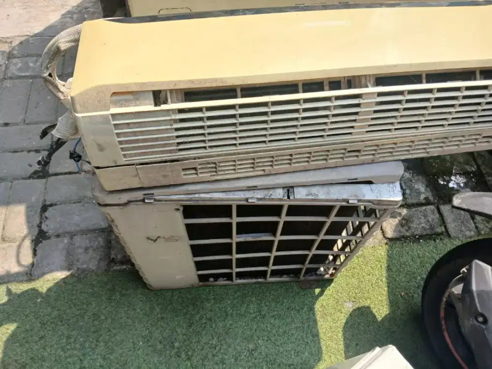 Cari ac rusak untuk di beli