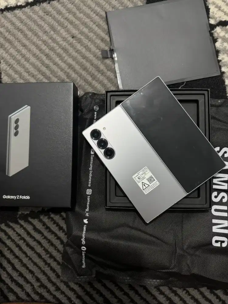 SAMSUNG Z FOLD 6 512GB MULUSSS RESMI INDO NORMAL AMAN MANTAP