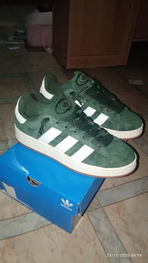 dijual sepatu adidas