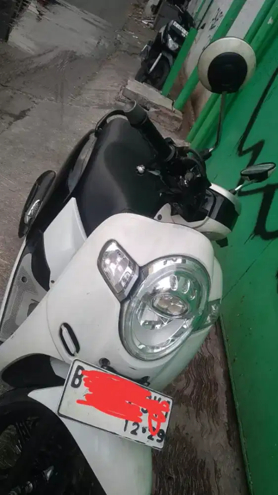 di jual scoopy thn 2019 seperti baru