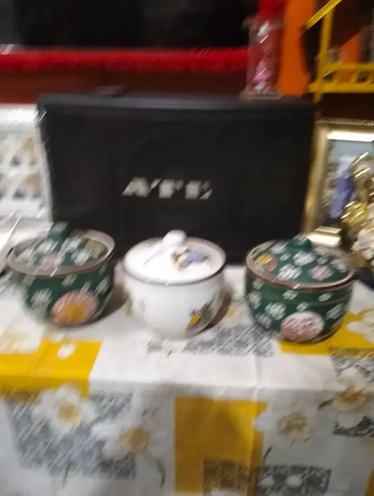 JUAL BELI BARANG ANTIK CANTIK BEKAS