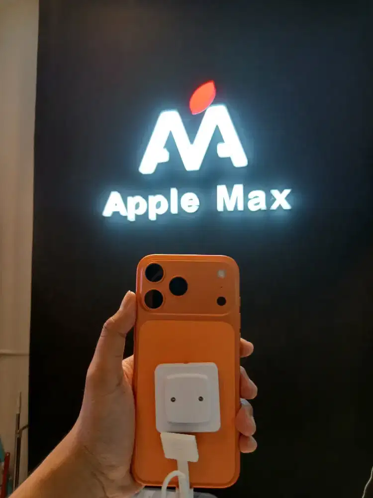 IPHONE 17 PROMAX 256 GB garansi Tam 1tahun