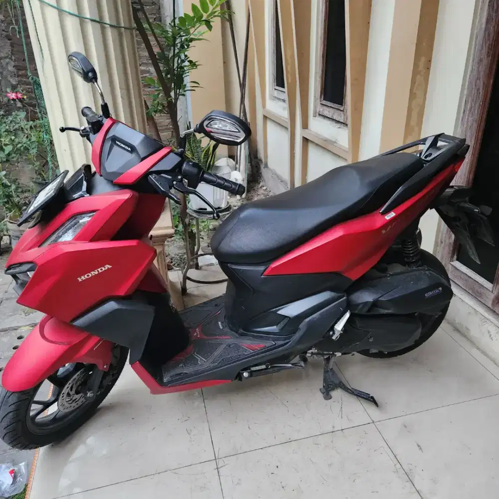 Vario 160 cbs merah low km 2023 gbm