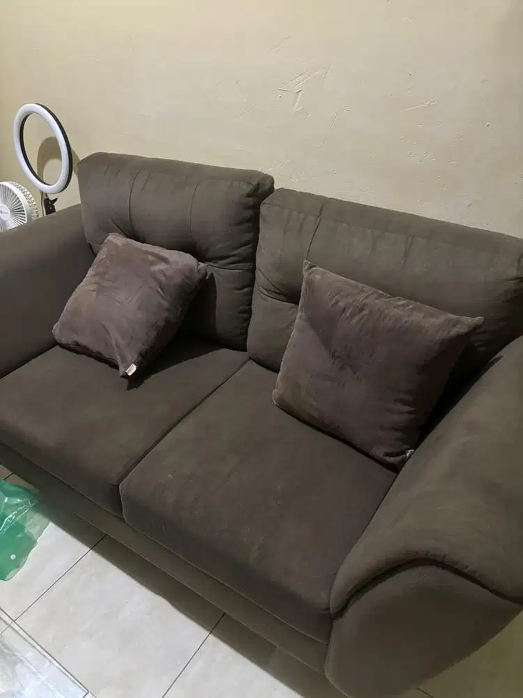 SOFA CHANDRA KARYA