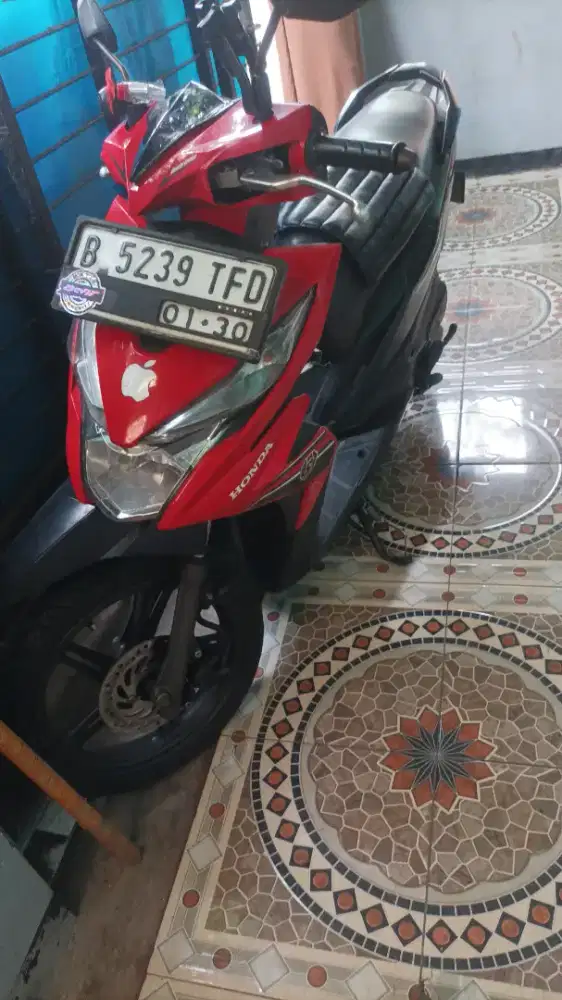 Jual notor hond beat thn 2019pajak hidup