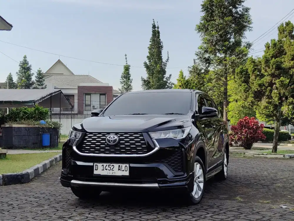 Innova Zenix V Hybrid 2024 AT Modelista Sunroof Panoramic Hitam