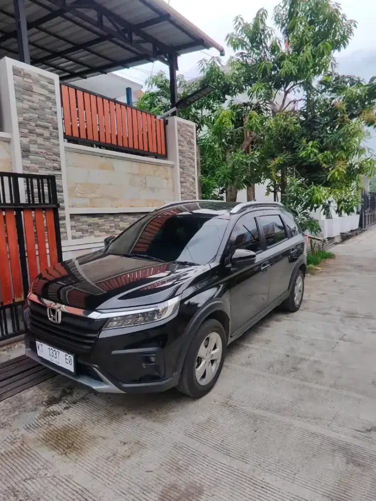New BRV E manual 2023 pajak panjang km 13rb mulus spt baru