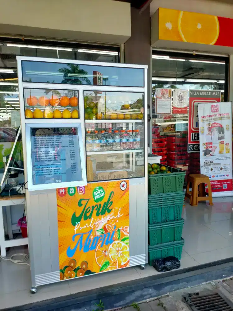 Tenaga Penjual Booth Minuman