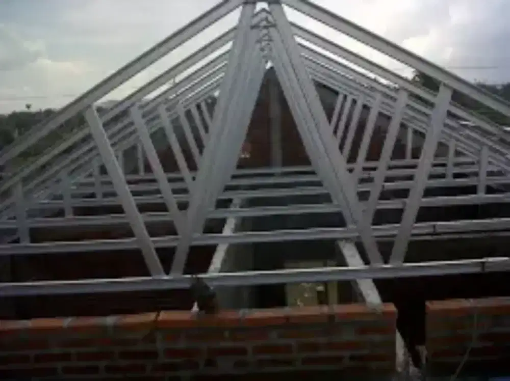 Kanopi plafon rangka atap renovasi bangunan pintu almini