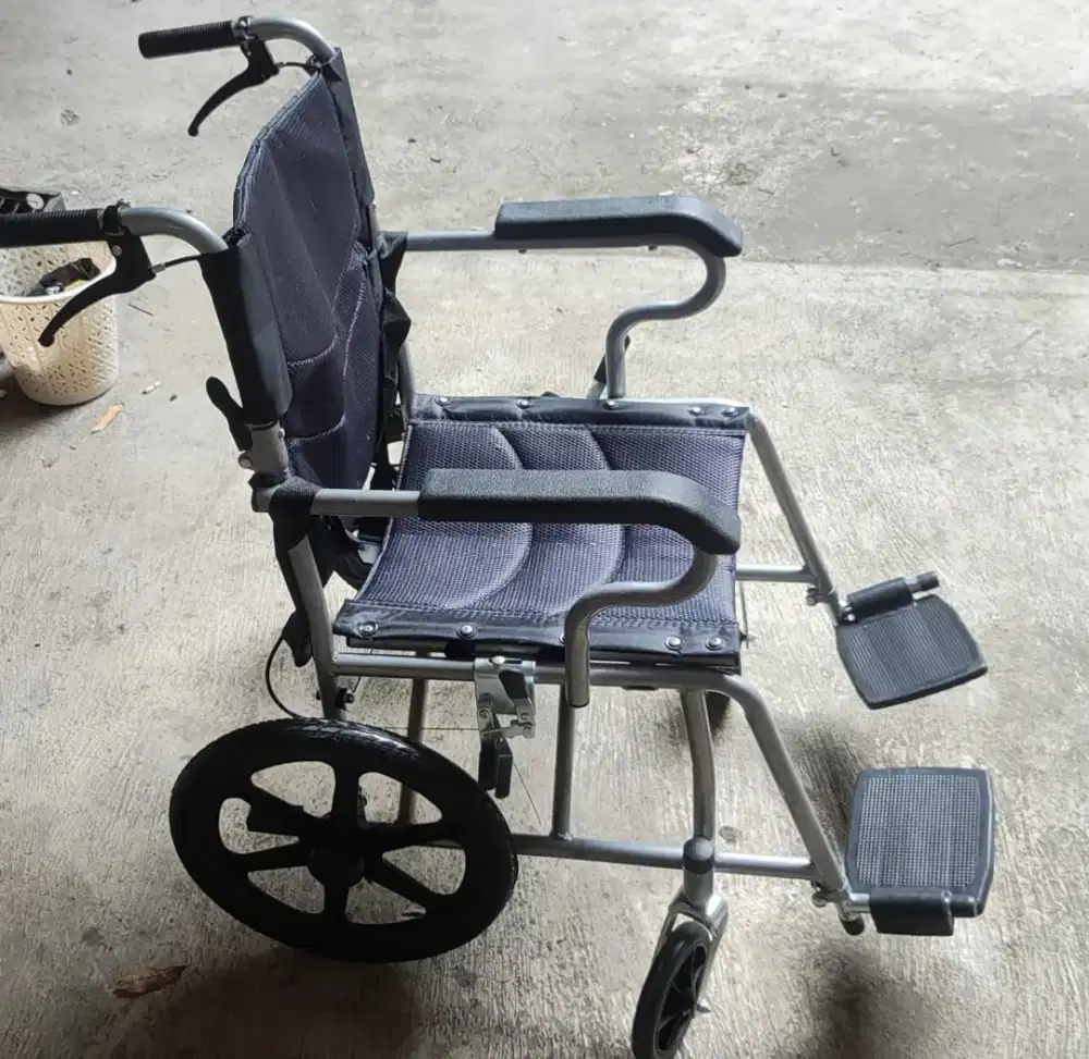 Kursi Roda Standart Upgrade Rangka