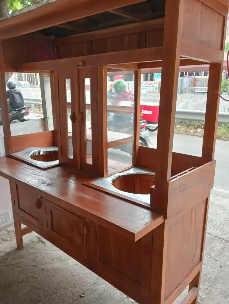 Gerobak bekas mie ayam bakso