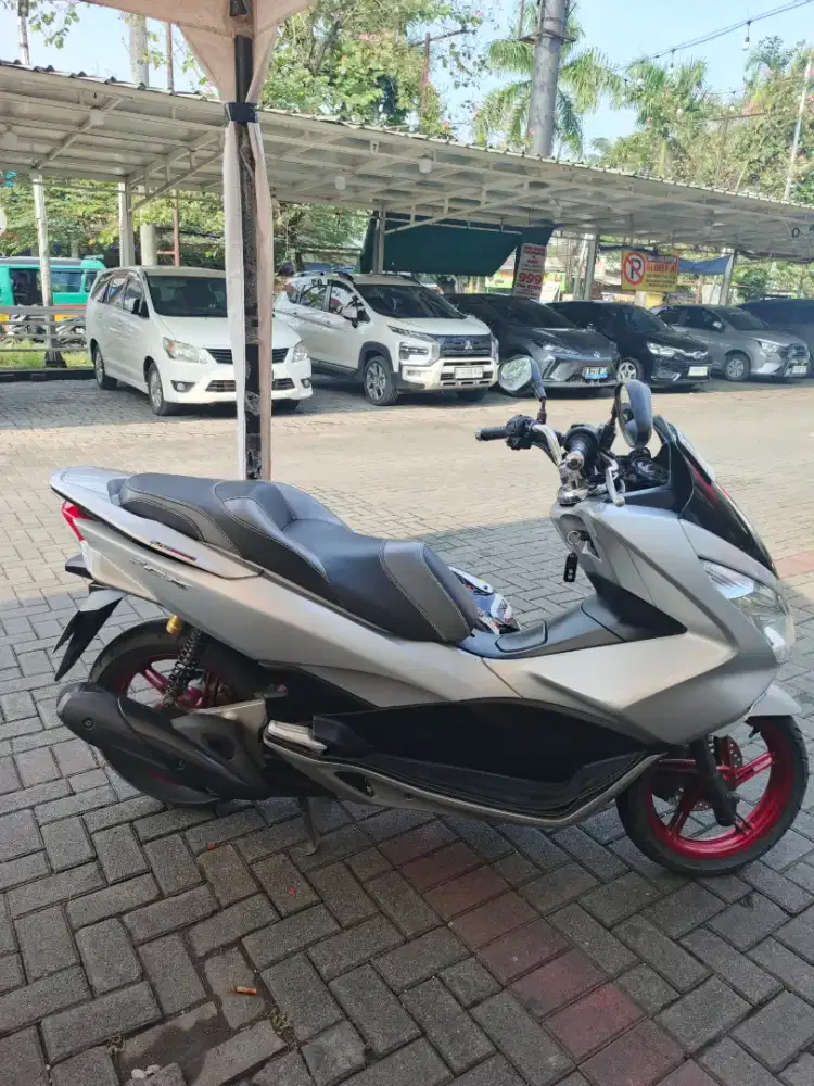 Pcx 150cc build up MULUS Plat D lengkap STNK BPKB PAJAK PANJANG