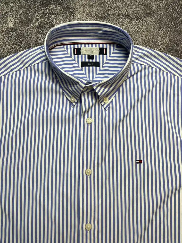 Kemeja Tommy Hilfiger