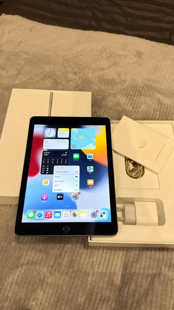 Dijual Ipad Air 2 Grey 128GB Resmi Ibox Celuler Wifi Lengkap