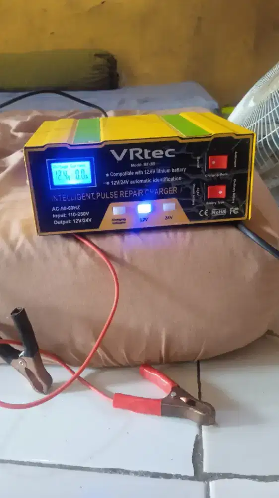 Charger aku mobil dan motor