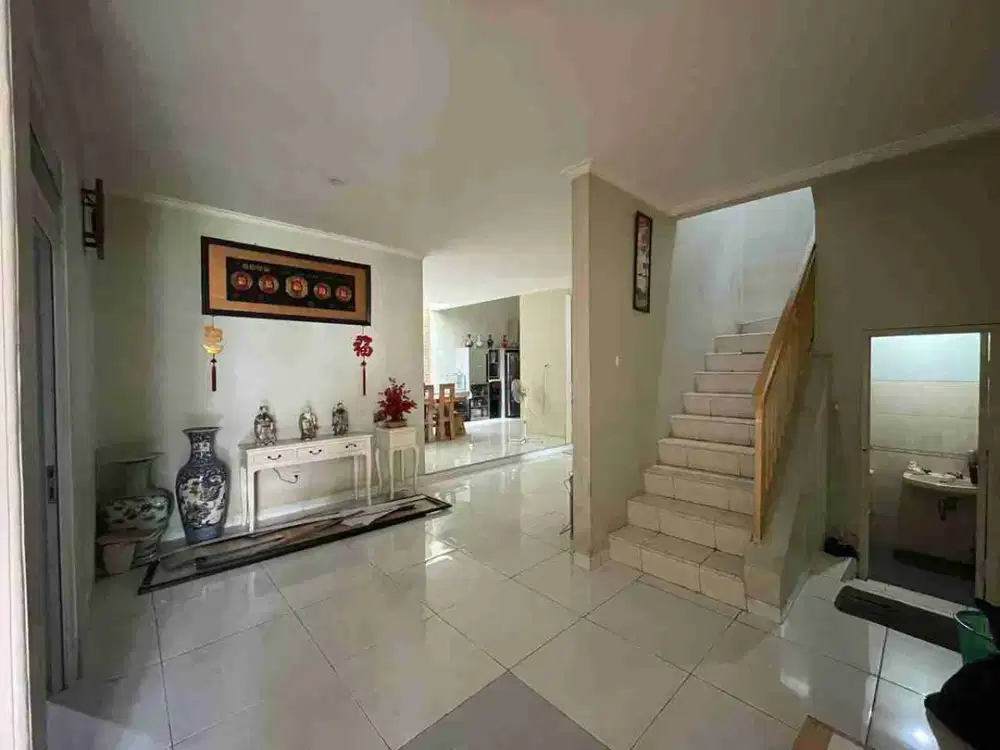 Dijual Rumah Semi Furnished Modernland Tangerang
