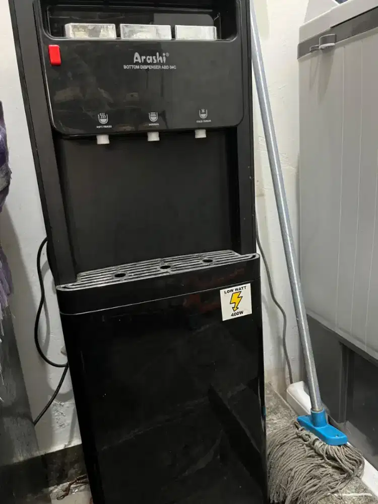 Dispenser arashi