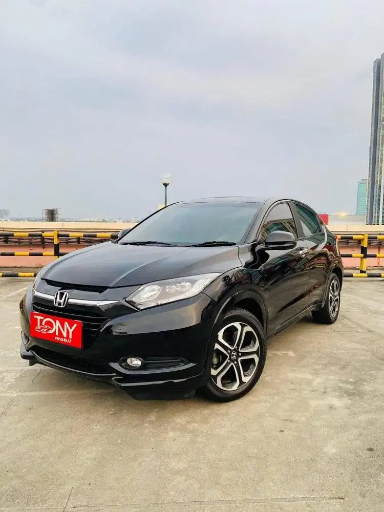 Honda HRV Prestige Sunroof DP 10jt saja 2016 Hitam