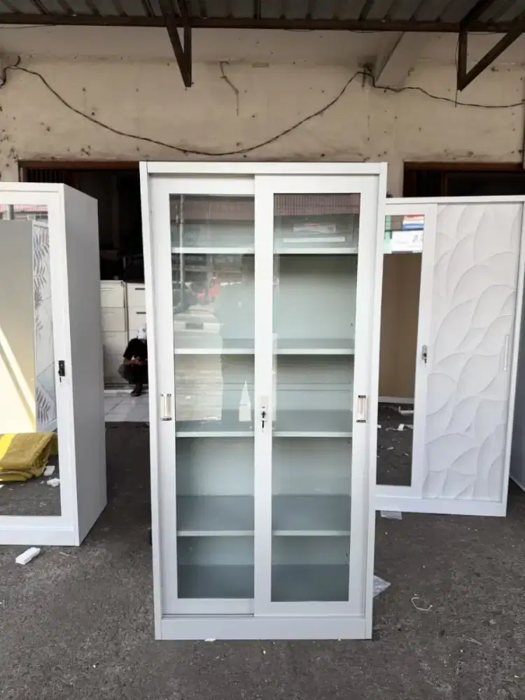 Lemari arsip bahan full besi