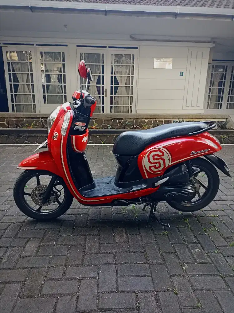 Scoopy Mulus,mesin masih segelan siap gas