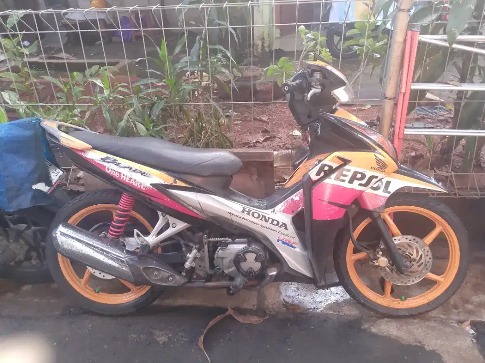 Honda Blade Repsol 110 new