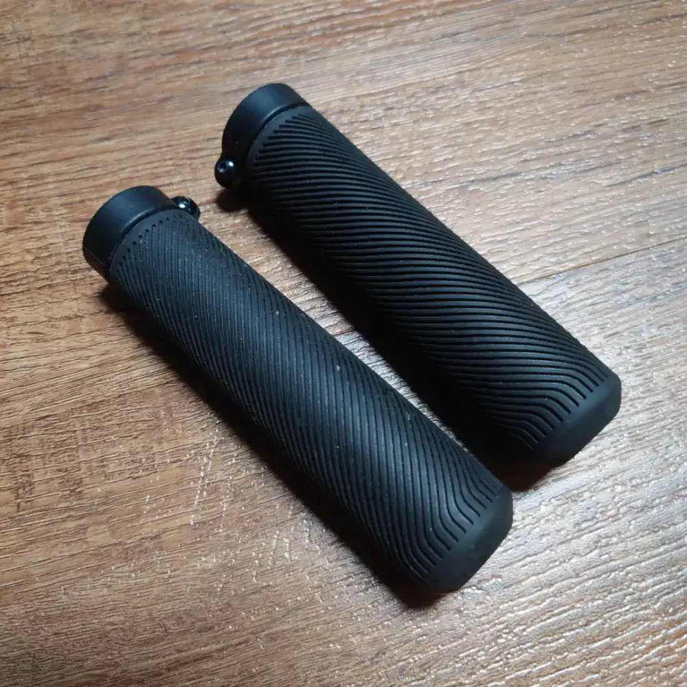 Brompton Handgrip Original dengan Lock On