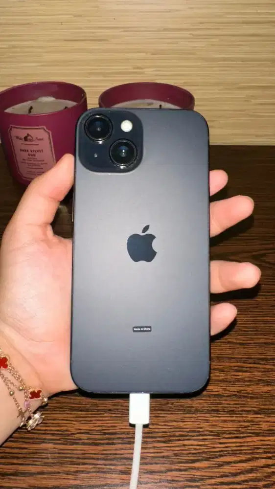 JUAL MURAH IPHONE 15, pemakaian 11 bulan, pribadi. Nego tipis.