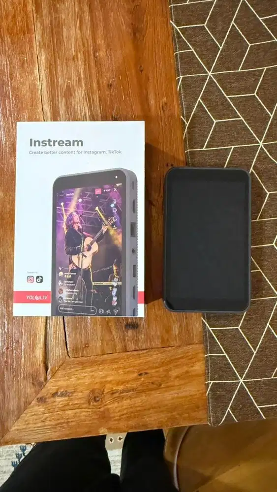 YOLOLIV INSTREAM (alat live tiktok dan IG)