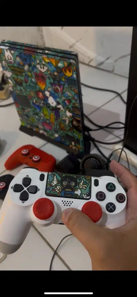 PS 4 Pro ori 1 tb (tanpa akun)