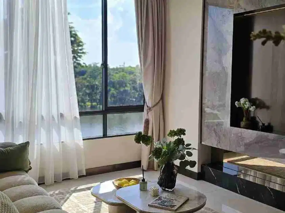 Hunian nuansa alami dengan view danau di Sawngan