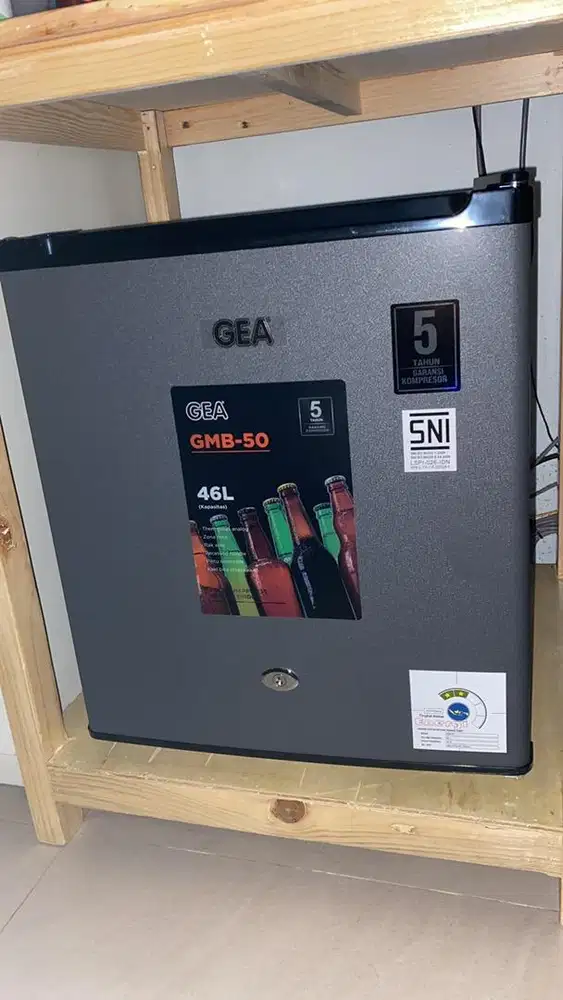 KULKAS PORTABLE GEA GMB 50 / Kulkas Mini bar Gea GMB 50