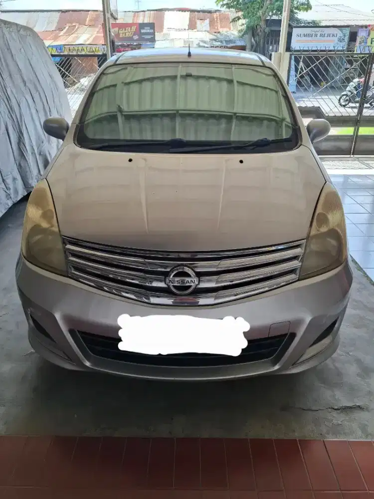 Nissan Grand livina XV NIK 2012 pemakain 2013 Low KM.