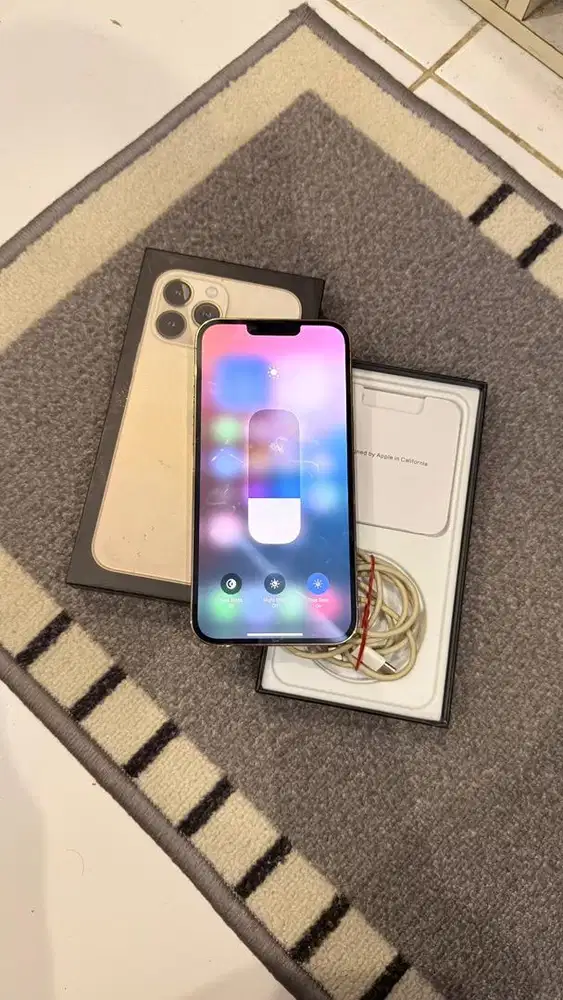 Dijual Iphone 13 Promax 256GB Gold Terdaftar Mulus Lengkap