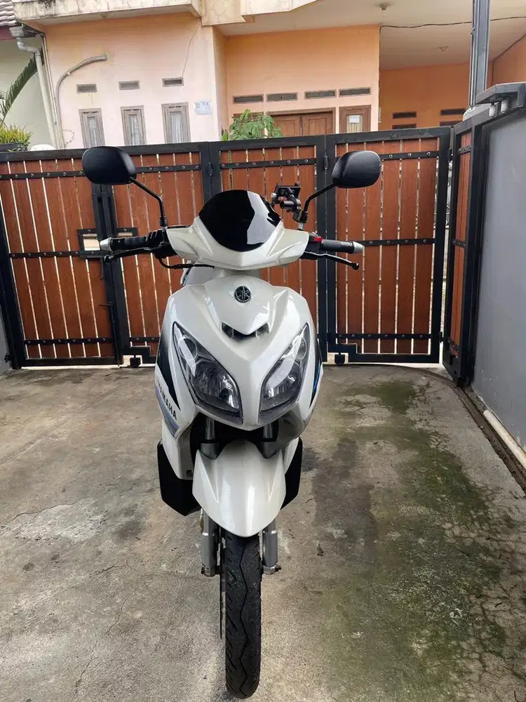 Nouvo Z Putih AIS 2007
