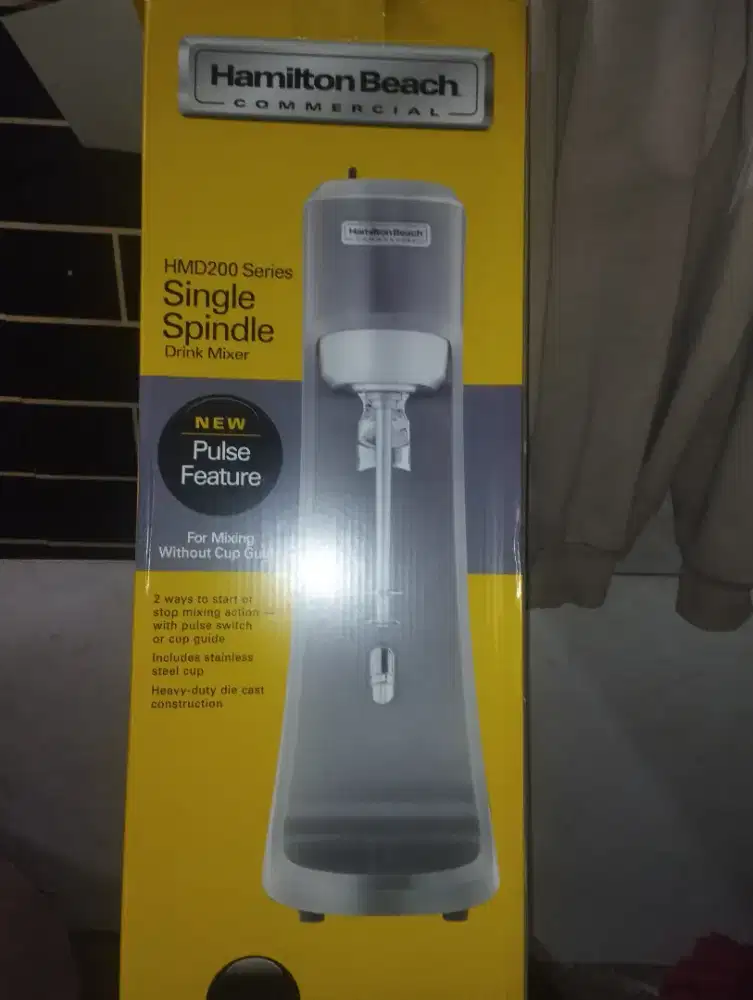 Mixer/milkshake machine