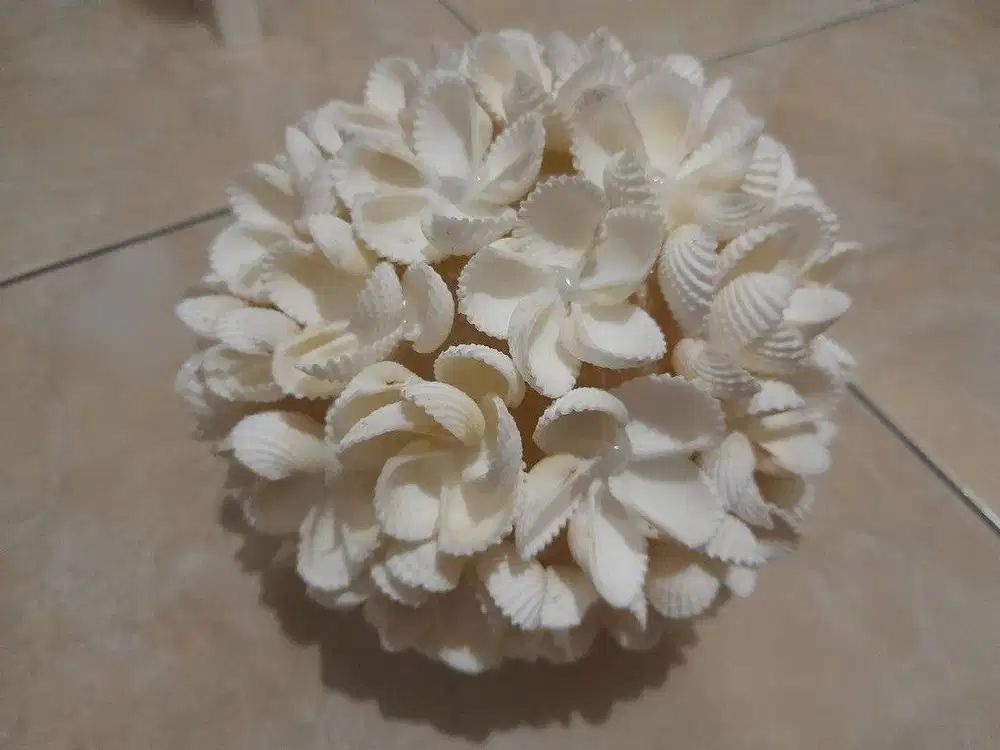 Bola Kristal Seashell Dekorasi Rumah